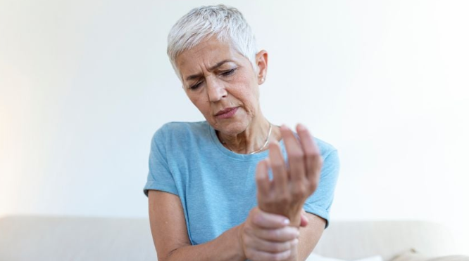 ¿Qué comer después de los 50? Alimentos para fortalecer los huesos