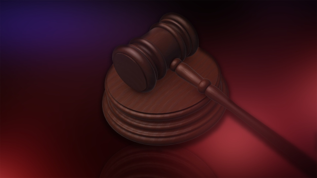 Un hombre de Sioux City se declara culpable de utilizar IA para hacer fotografías de niños y compañeros de trabajo desnudos