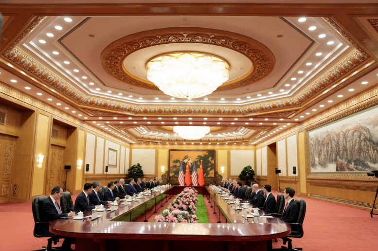 El secretario del Tesoro de EEUU dijo que China tiene como prioridad que se abra el estrecho de Ormuz: “Creo que harán todo lo posible”