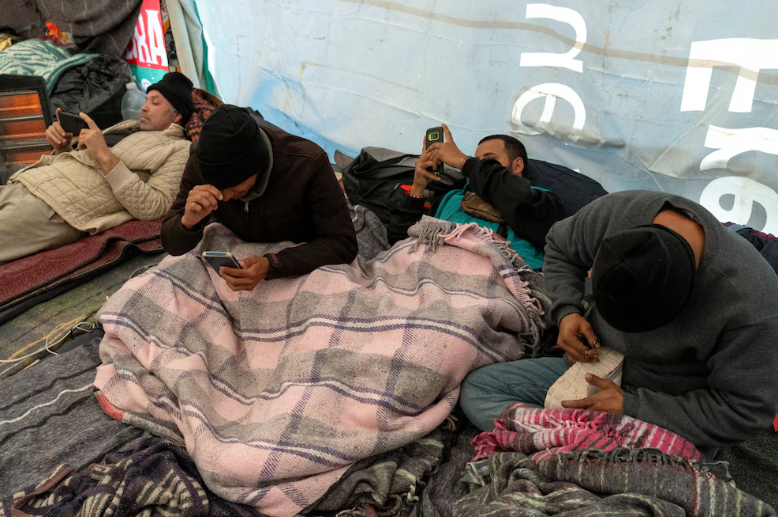 Sin empleo y atrapados por la violencia: miles de jóvenes hondureños ven en la migración su única salida