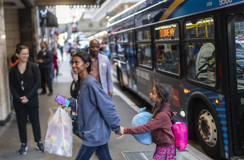 El precio del combustible impulsa el uso del transporte público en Estados Unidos