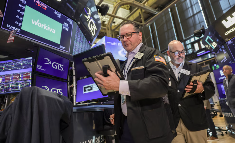 Sube el petróleo y cae Wall Street ante la nueva escalada de la guerra en Medio Oriente