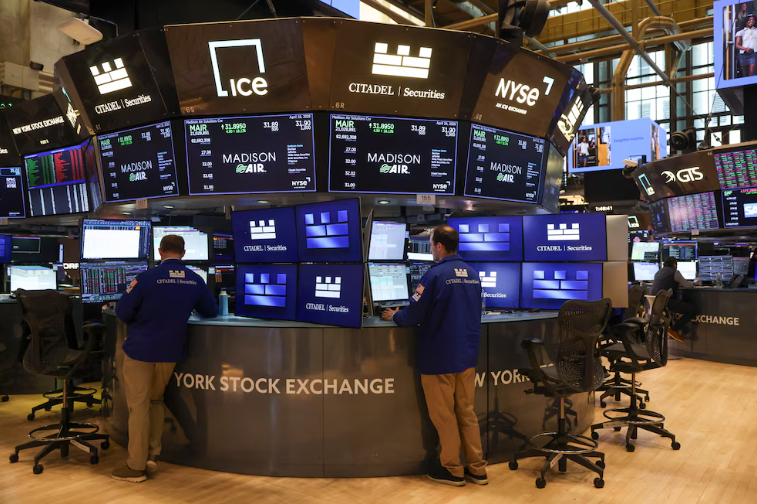 Wall Street celebró el acuerdo entre Estados Unidos e Irán: el Dow Jones marcó un máximo histórico y el Nasdaq subió más de 3%
