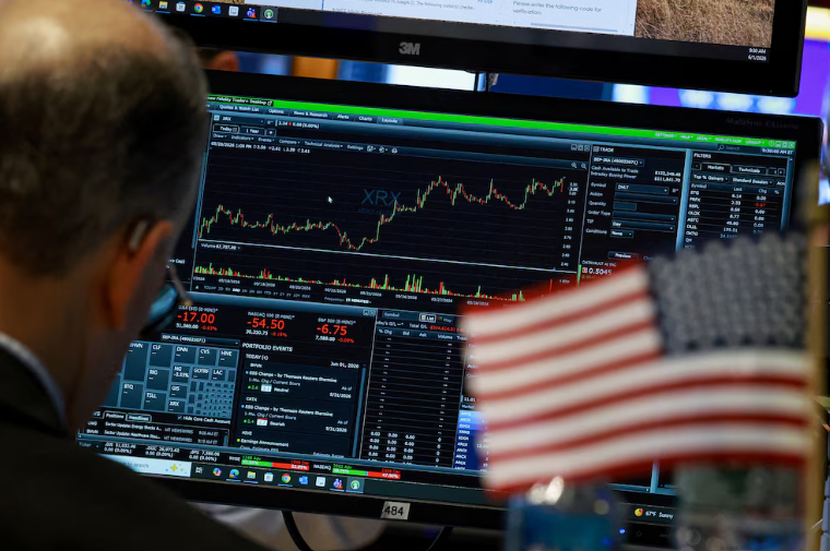 Wall Street cerró con caídas tras la decisión de la Reserva Federal sobre la tasa de interés Wall Street cerró con caídas tras la decisión de la Reserva Federal sobre la tasa de interés