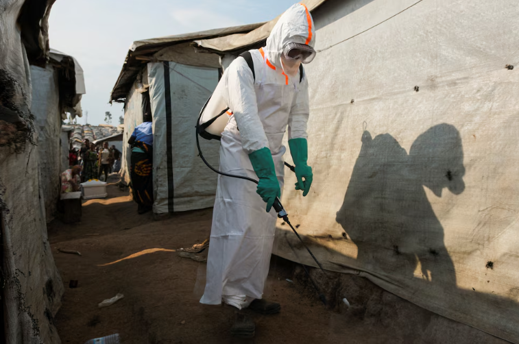 El ébola llega a Europa: Francia confirma un primer caso importado en medio de la epidemia El ébola llega a Europa: Francia confirma un primer caso importado en medio de la epidemia
