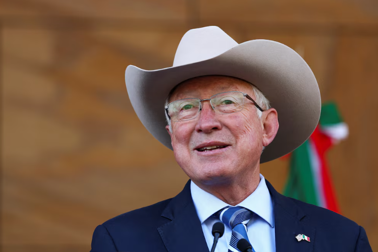 Ken Salazar responde directamente a Claudia Sheinbaum sobre la captura de El Mayo Zambada