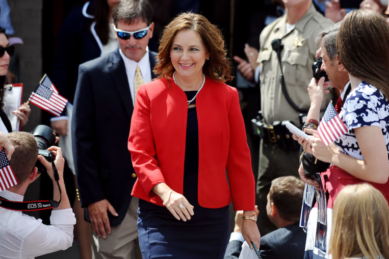 Darline Graham Nordone reemplazará a su hermano Lindsey Graham en el Senado y será la primera mujer en representar a Carolina del Sur Darline Graham Nordone reemplazará a su hermano Lindsey Graham en el Senado y será la primera mujer en representar a Carolina del Sur