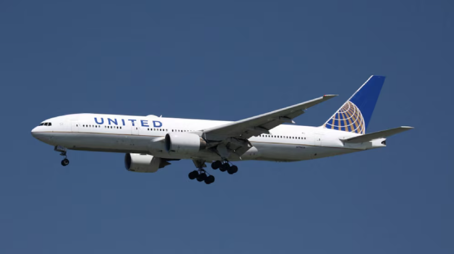 United Airlines prevé un aumento de 6.000 millones de dólares en los costos de combustible United Airlines prevé un aumento de 6.000 millones de dólares en los costos de combustible
