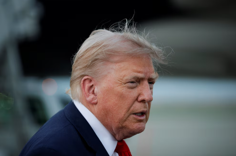 Trump descarta la vía diplomática para abrir el estrecho de Ormuz y profundiza su ofensiva militar contra Irán
