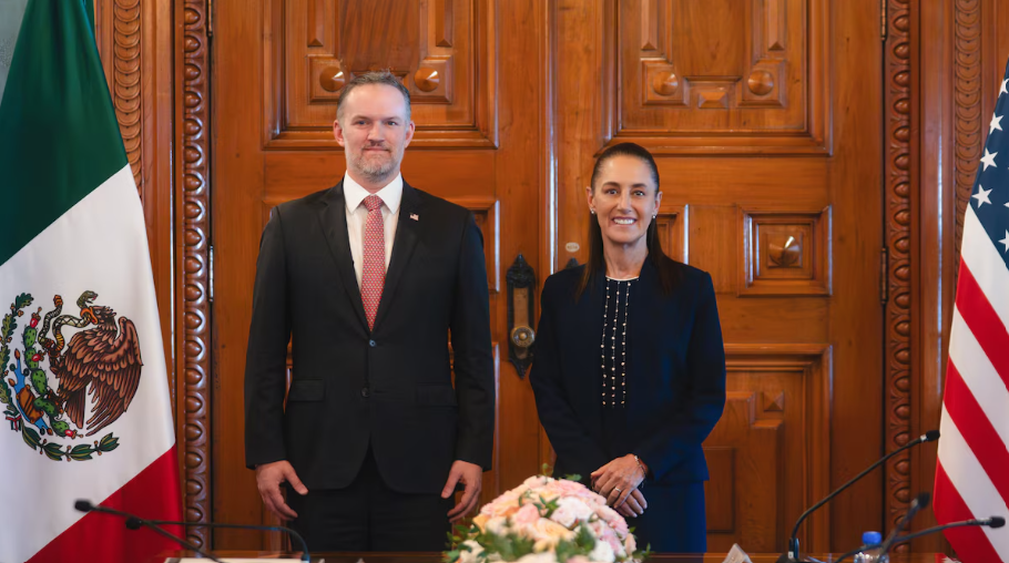 ‘Avanzamos en revisión del T-MEC’: Sheinbaum se reune con Jamieson Greer, representante comercial de EU ‘Avanzamos en revisión del T-MEC’: Sheinbaum se reune con Jamieson Greer, representante comercial de EU