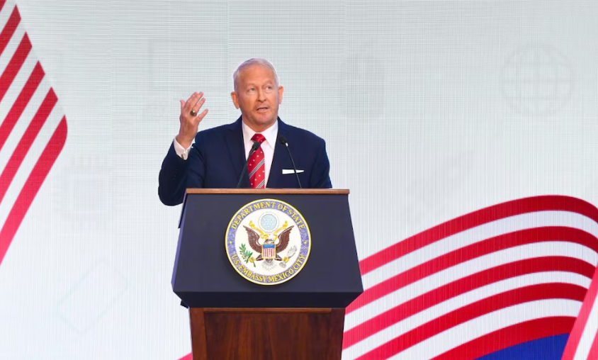 El embajador de EEUU en México, Ronald Johnson, reconoce a autoridades mexicanas por la captura de “El R1” El embajador de EEUU en México, Ronald Johnson, reconoce a autoridades mexicanas por la captura de “El R1”
