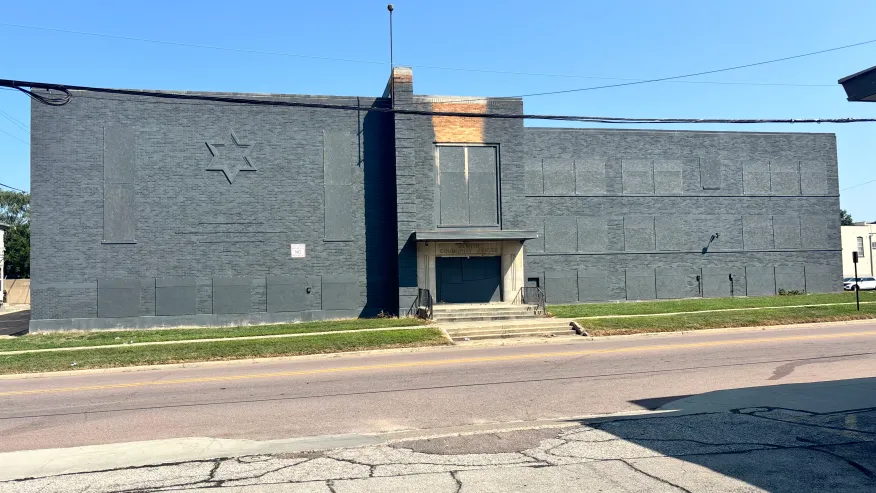 El premio MRHD de 1 millón de dólares busca ampliar las oportunidades de vivienda para la población sin hogar de Sioux City