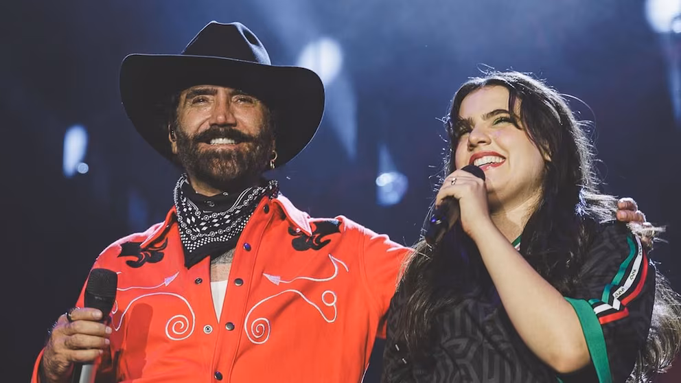 Alejandro Fernández reacciona al embarazo de su hija Camila Fernández
